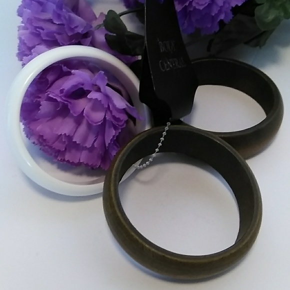 Body Central Set of 3 Bracelets - Picture 1 of 4